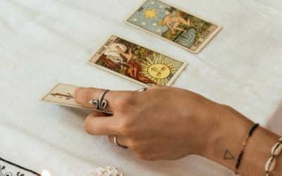 Cómo conectar con tus guías espirituales a través del tarot