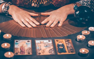 Tarot y signos ascendentes: ¿qué influencia tienen?