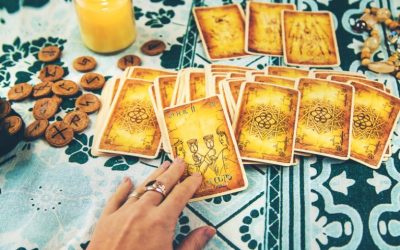 Tarot Egipcio: Símbolos ancestrales de poder y destino