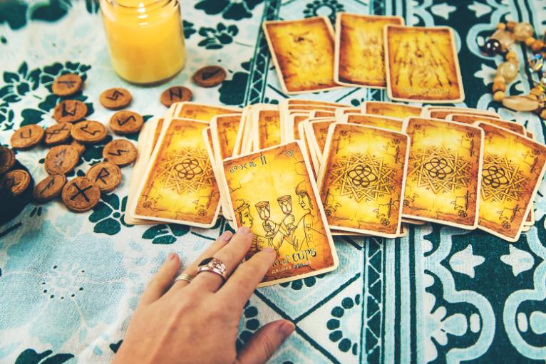 Tarot egipcio: símbolos y poder ancestral