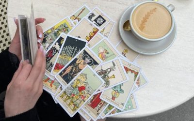 La Templanza en el Tarot: significado, interpretación y guía espiritual para el equilibrio interior